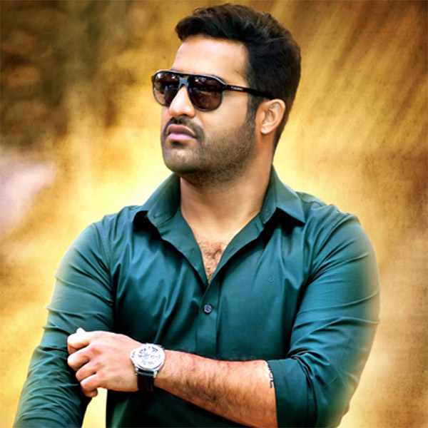 director babi,ntr,kalyan ram,babi and ntr combination movie,ntr 3 charectors  ఎన్టీఆర్ ఈ క్యారెక్టర్స్ తో ఇరగదీస్తాడా..?